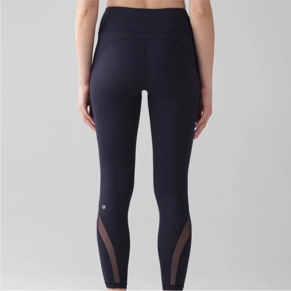 Lululemon Invigorate 7/8 Tight Midnight Navy size 8 - Picture 3 of 9